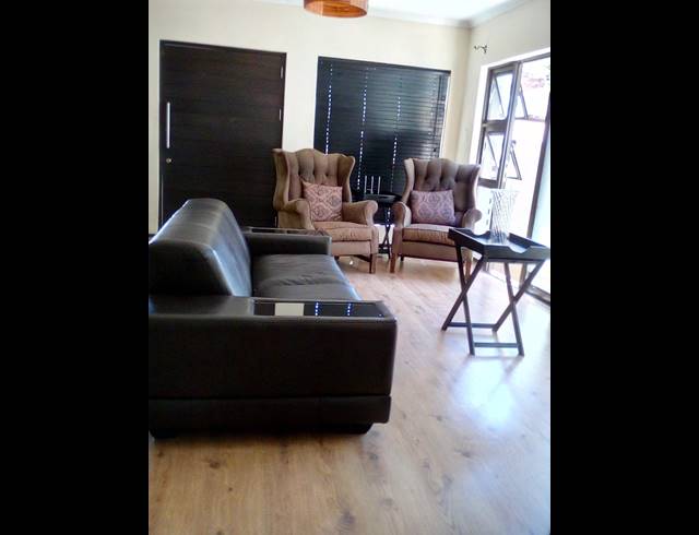 2 BEDROOM CLUSTER TO LET IN CRAIGAVON